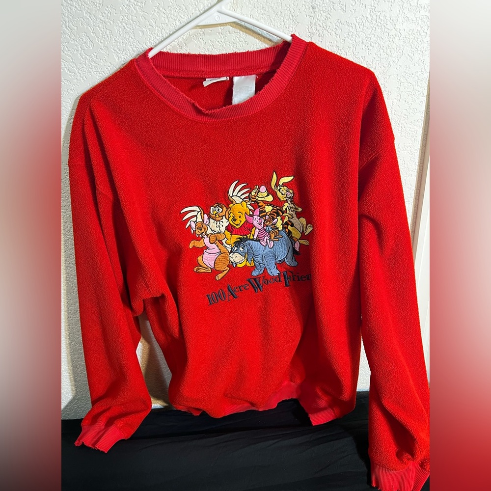 COPY - Vintage winnie the pooh 100 acre wood friends sweater.